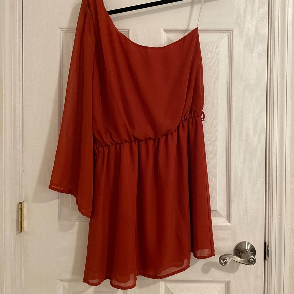 One shoulder dress